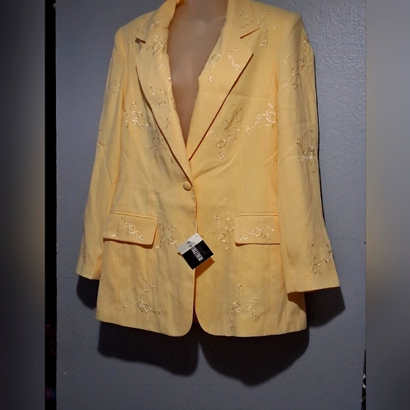 Together Cream Floral Embroidered Blazer - Picture 1 of 9